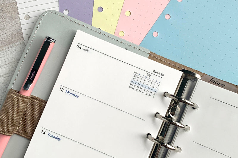 Filofax Nappa Zip Organizer, A6 A5 Size, Nappa Leather, Six Rings,  Week-to-View Calendar Diary, Sleek and Functional Organizer