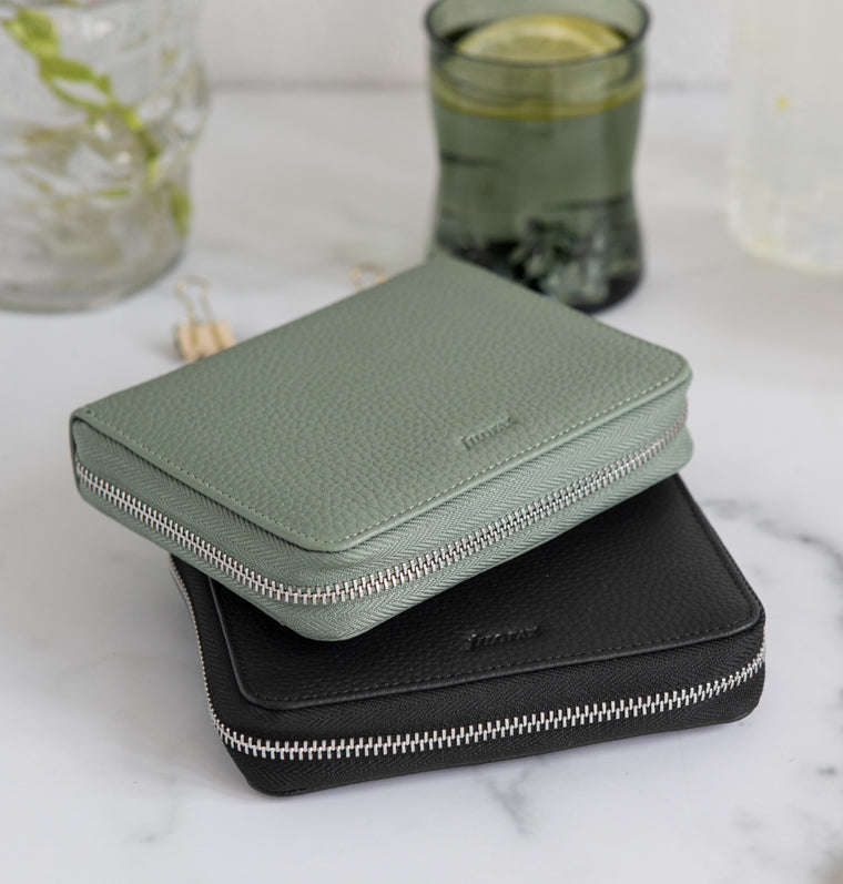 Norfolk Pocket Compact Zip Leather Organizers