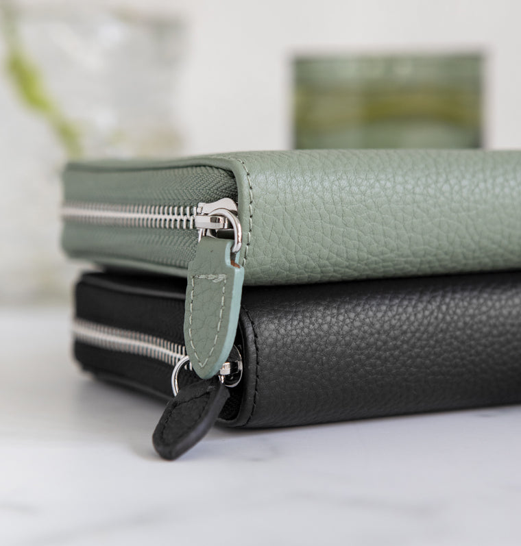 Norfolk Pocket Compact Zip Leather Organizers