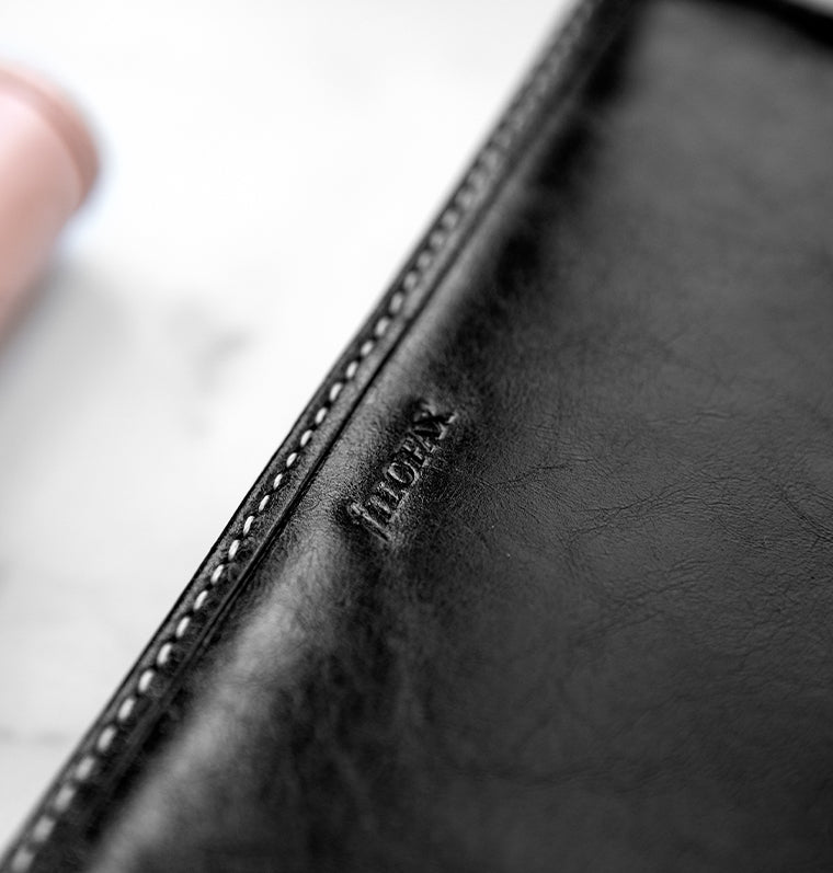 Filofax Malden Personal Compact Zip Leather Organizer in Black  - Detail